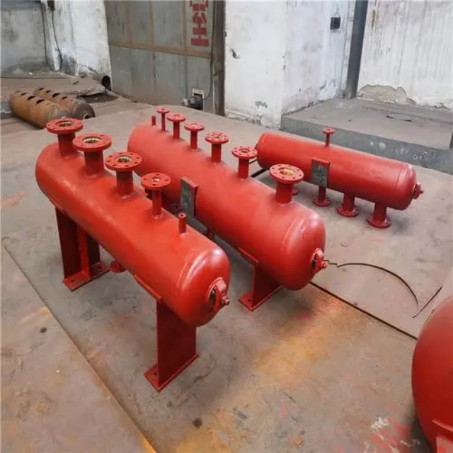 钢城分集水器安装高度